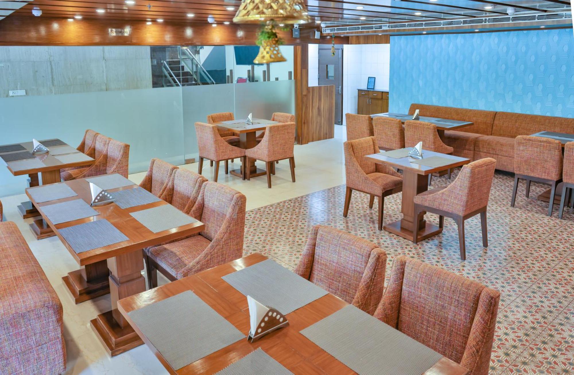 Hotel Cama Mohali Dış mekan fotoğraf
